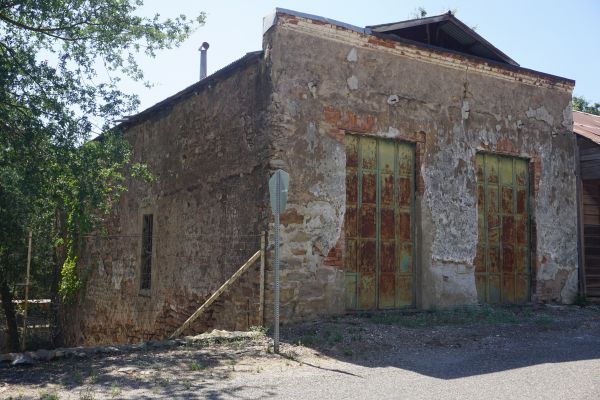 [Picture of Cassaretto Store]